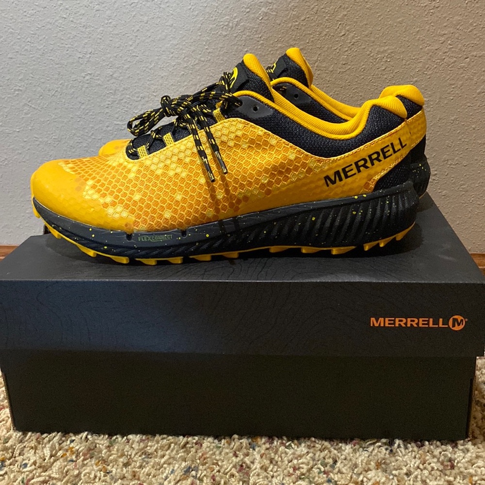 Limited Edition Merrell Honey stinger Tennis shoes